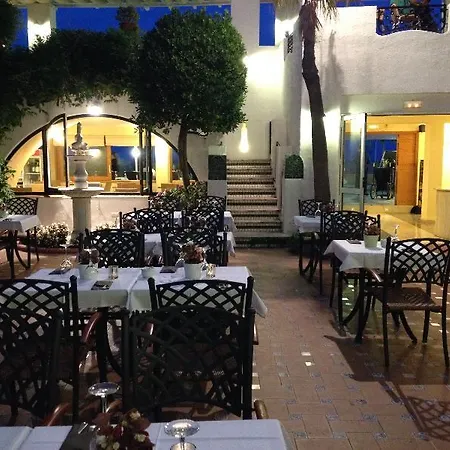 فندق Diana 4*